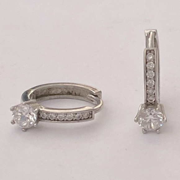 925 Silver cz hoop earrings - Picture 2 of 4